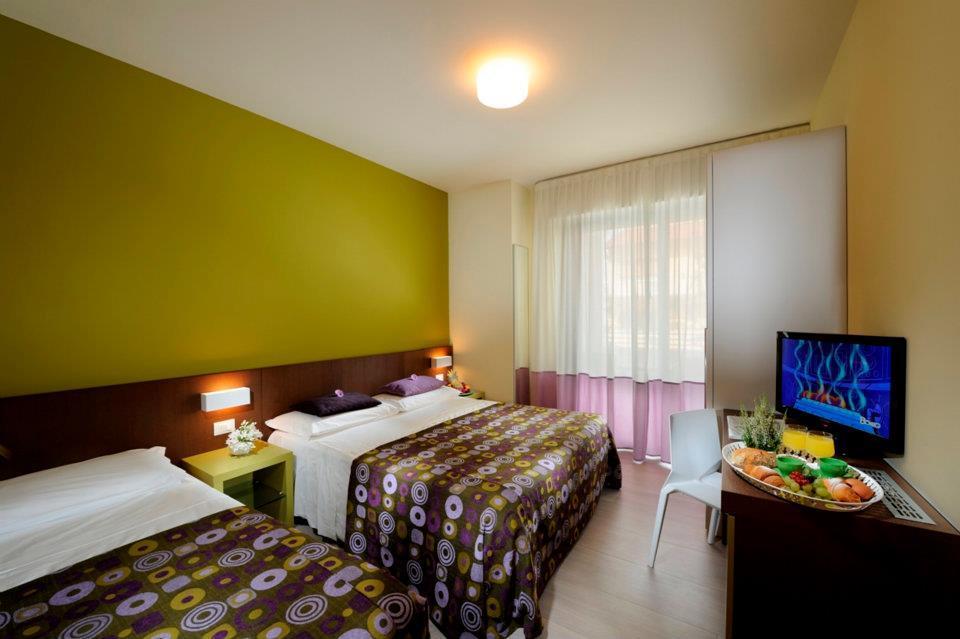 Hotel Luciana Μπιμπιόνε Εξωτερικό φωτογραφία
