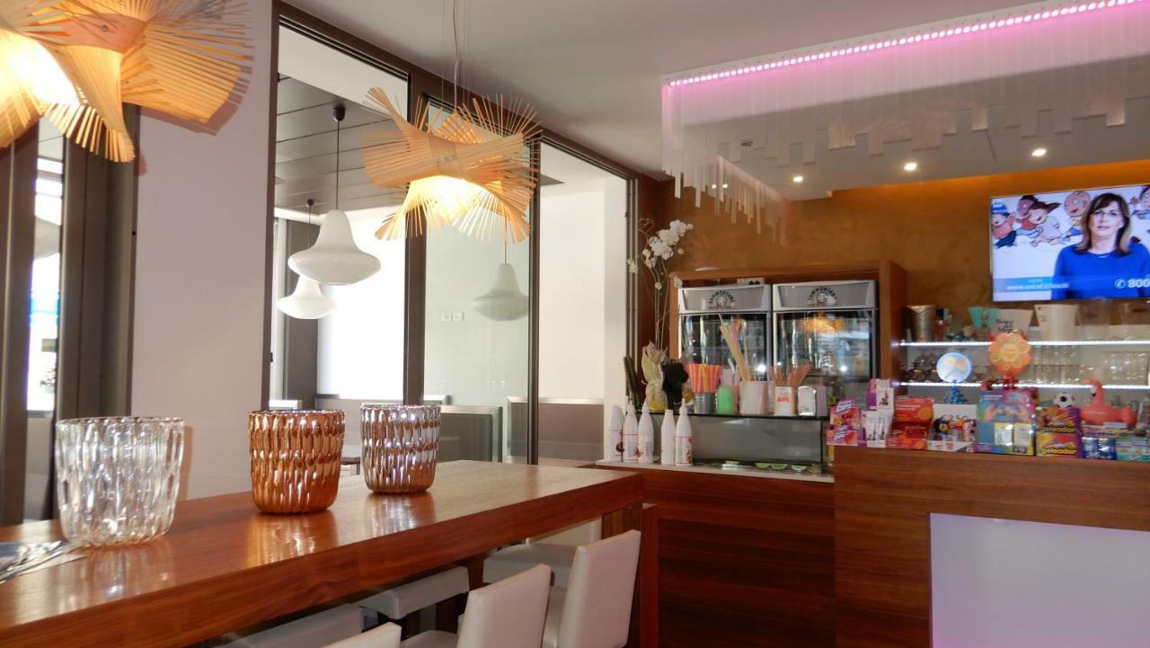 Hotel Luciana Μπιμπιόνε Εξωτερικό φωτογραφία